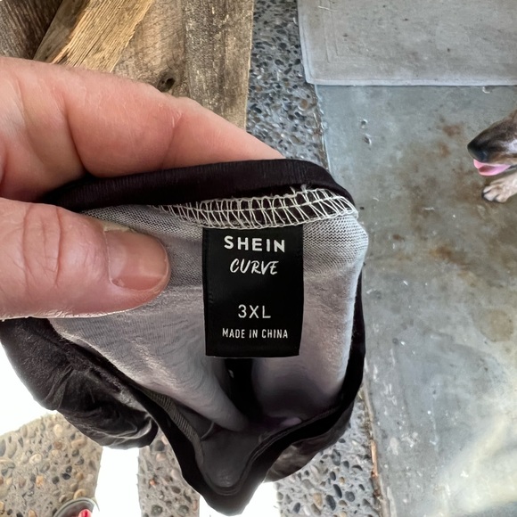 Cute Top - Picture 2 of 2